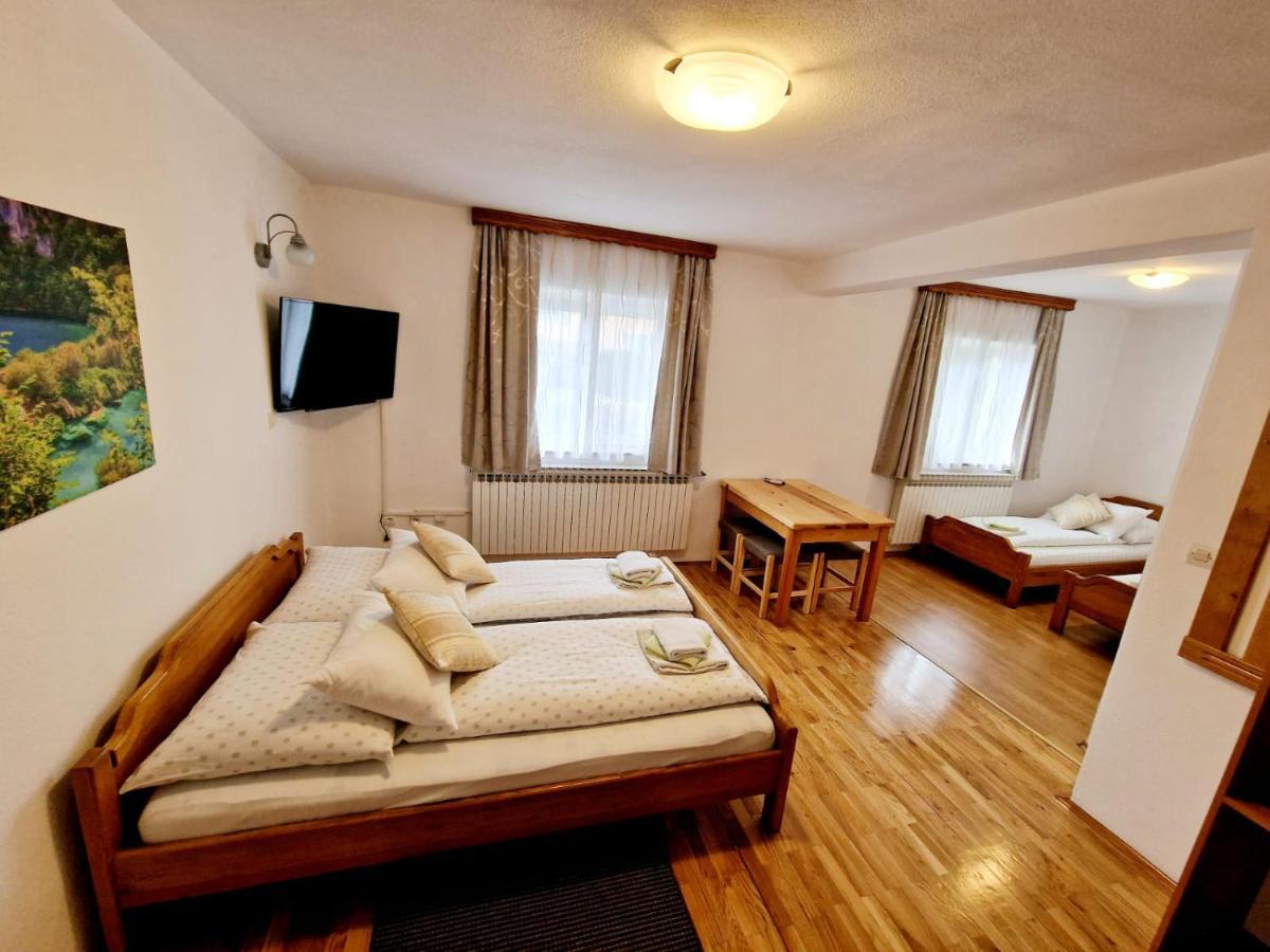 House Ana Bed & Breakfast Plitvička Jezera Екстериор снимка