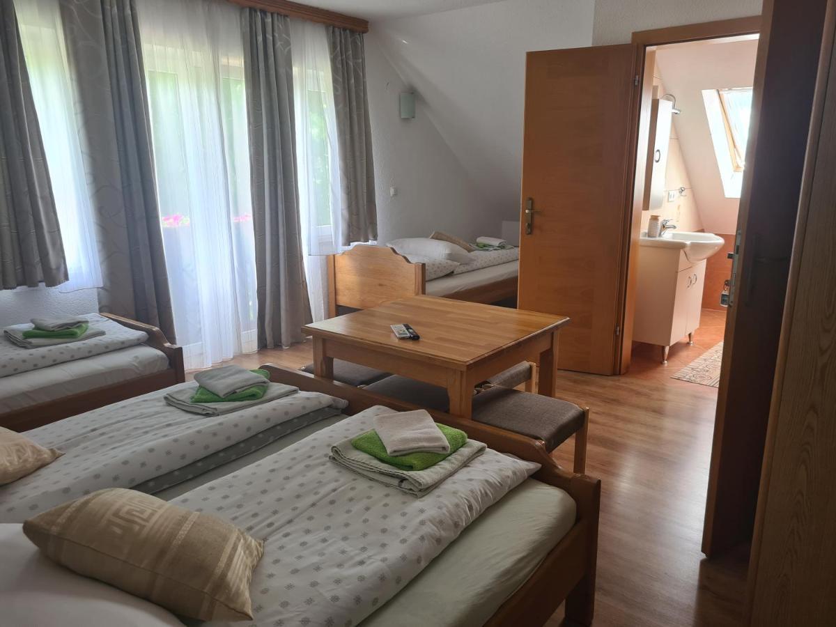 House Ana Bed & Breakfast Plitvička Jezera Екстериор снимка