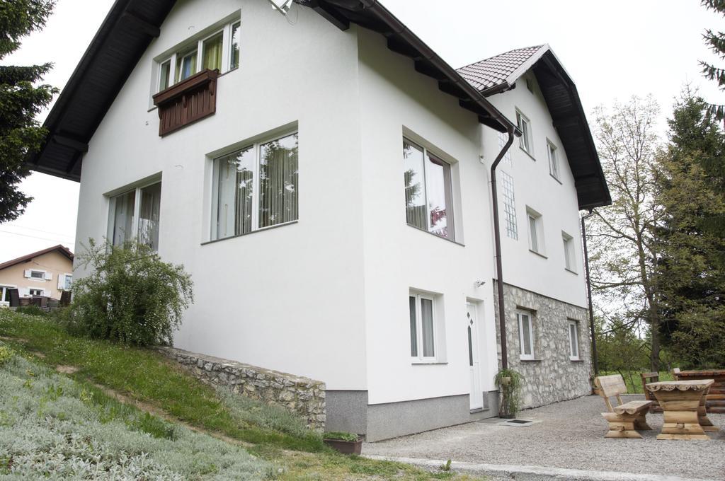 House Ana Bed & Breakfast Plitvička Jezera Екстериор снимка